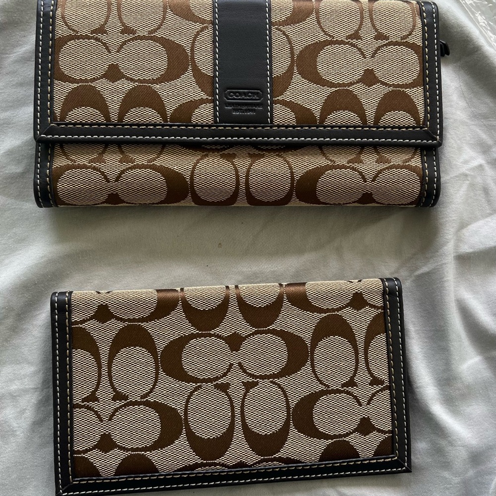 Coach wallet with checkbook